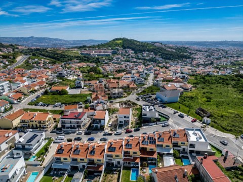 Terreno em Ramada e Caneças, Odivelas