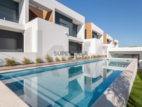 Moradia T4 em Loures, Loures