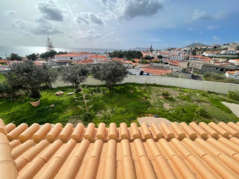 Moradia T4 no centro da Vila do Porto Santo