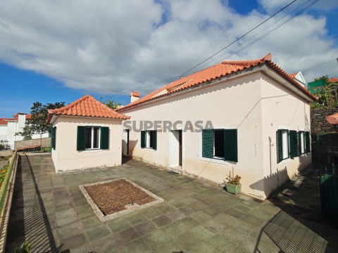 Moradia T3 vista mar funchal