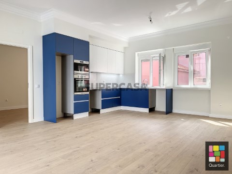Apartamento T3 em União das Freguesias de Setúbal, Setúbal