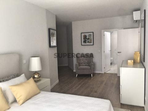Apartamentos T2 T3 e Lojas Queijas (62)
