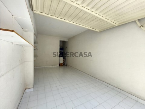 1_Garagem fechada