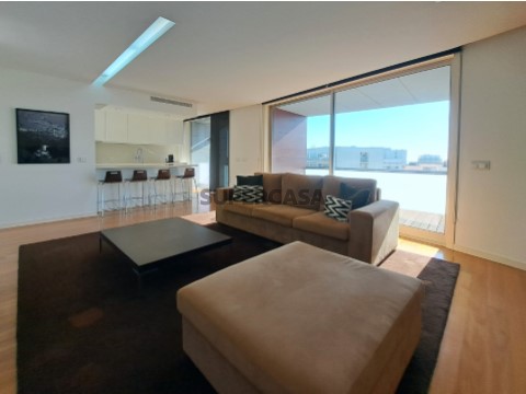 T3 de Luxo com Terraço Panorâmico no Último Piso - Vila do Conde