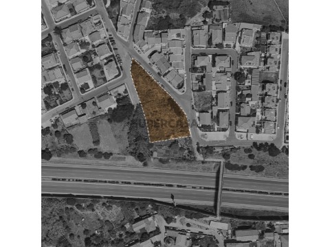 Lote Moradia na Rua dos Lilazes, São Domingos de Rana