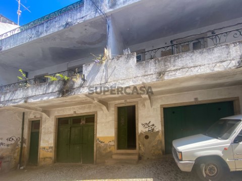Apartamento T2 na Rua dos Peleteiros, Castelo Branco