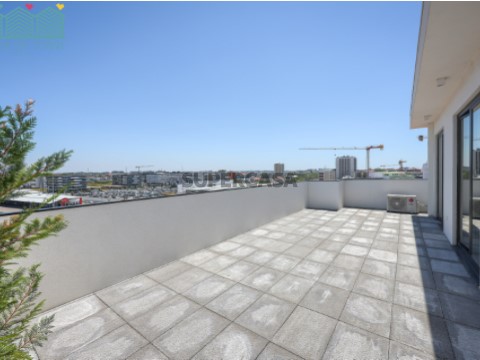 Apartamento T1 com Lugar de Garagem em Aveiro