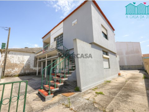 Moradia T5+ com Garagem na Costa Nova