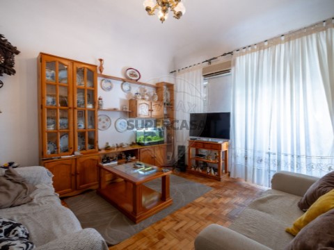 Moradia T3 em Évora (São Mamede, Sé, São Pedro e Santo Antão), Évora