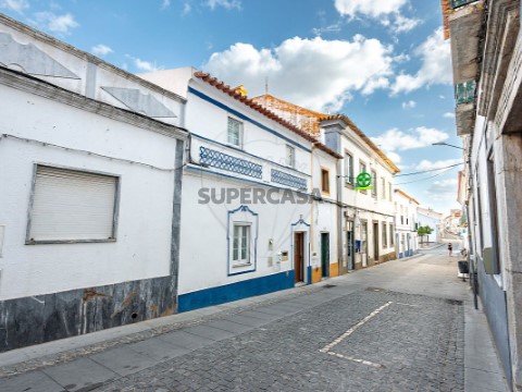 Moradia T2 em Alcáçovas, Viana do Alentejo