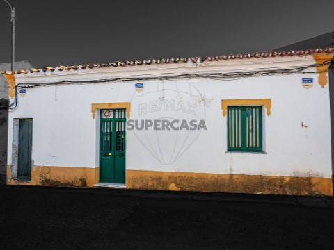 Moradia T2 em Bacelo e Senhora da Saúde, Évora
