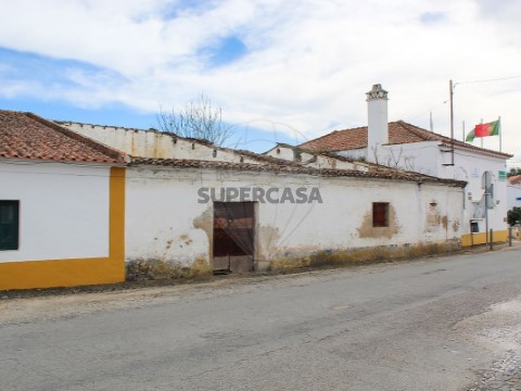 Moradia T4 em São Bento do Mato, Évora