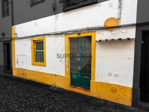Loja em Évora (São Mamede, Sé, São Pedro e Santo Antão), Évora