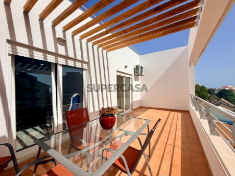 Apartamento T2 na Rua Major Joaquim Preto Chagas, Sesimbra (Santiago)