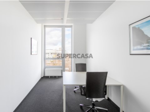 Escritório na Rua Espirito Santo, Leça da Palmeira