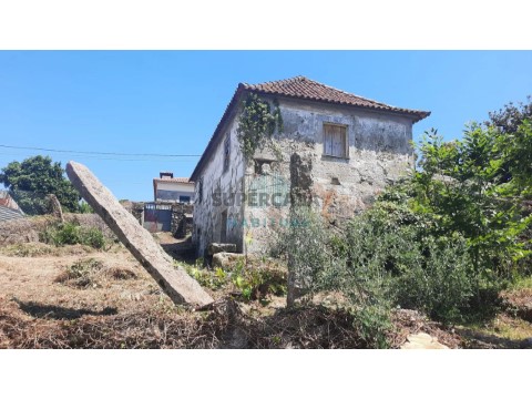 Moradia T3 em Geraz do Lima (S.Maria, S.Leocádia, Moreira), Deão, Viana do Castelo