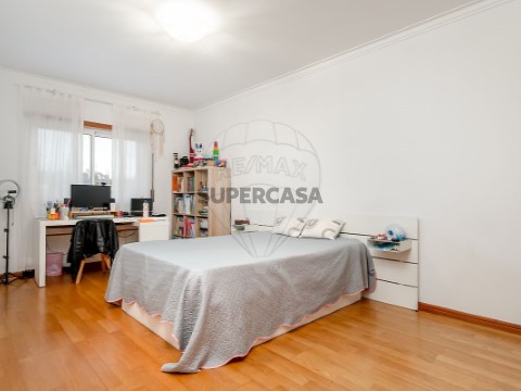 Apartamento T3 em Palhais e Coina, Barreiro