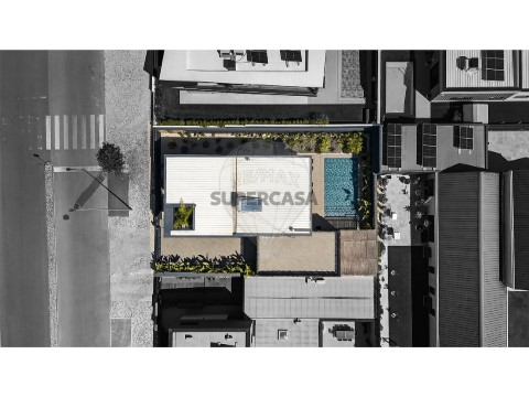 Moradia T2 em São Sebastião, Setúbal