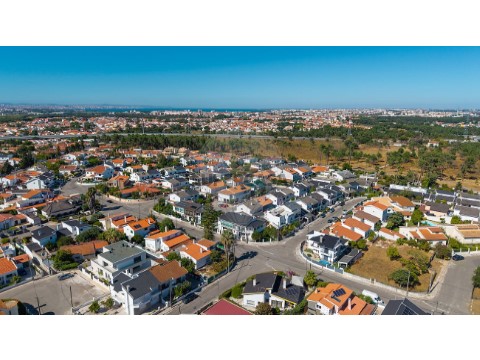 Moradia T3 em Amora, Seixal