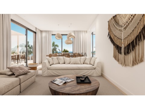 Topfloor T2 com piscina e garagem perto da praia de Cabanas de Tavira