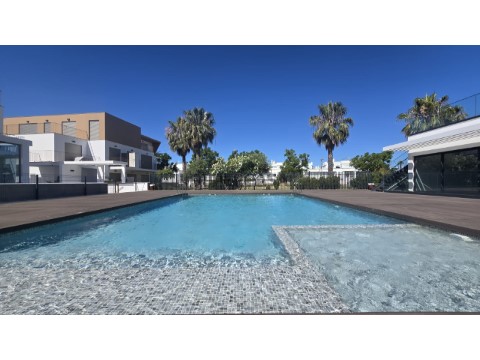 Topfloor T2 - garagem - piscina - Cabanas - Tavira - Algarve