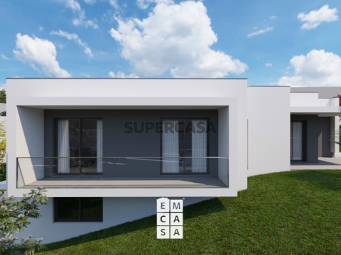 Maison 3 Chambres au Santa Maria da Feira, Travanca, Sanfins e Espargo, Santa Maria da Feira