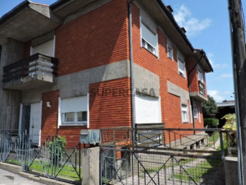 Villa T4 em Rio Tinto, Gondomar