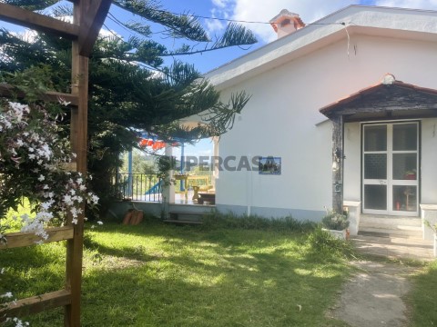 Moradia Isolada T4 em Lamas, Miranda do Corvo