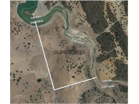 MOURÃO: 8 Kms, 21,6 hectares banhados pelo ALQUEVA (P/ 2 ancoradouros + casão 300 m2!