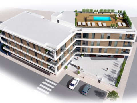 Apartamento T3 Luxuoso com Piscina no Rooftop, junto à Praia da Consolação