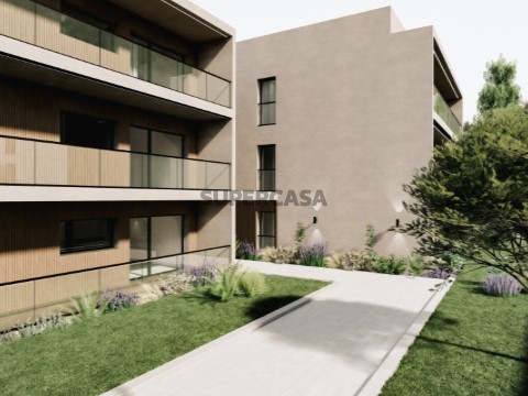 2-Zimmer-Wohnung in Eigentumswohnung mit Pool in Leiria