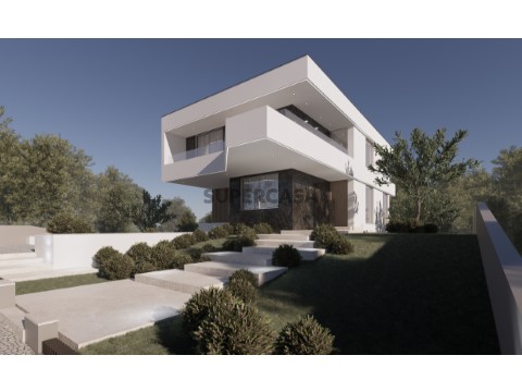 Moradia T4 contemporânea com piscina em Colares