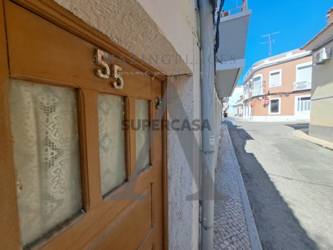 VILLA BAIXA SETUBAL - ENTRADA PISO INFERIOR