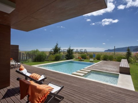 Apartamento com piscina Tróia - Piscina Comum