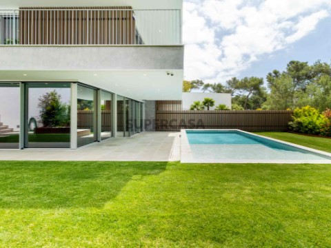 Venda-Moradia-T4-Piscina-Garagem-centro_de_Cascais