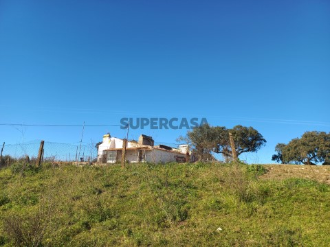 Venda-terreno-quinta-Évora-Cluttons