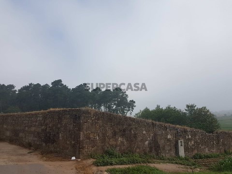Terreno em Milhazes, Vilar de Figos e Faria, Barcelos