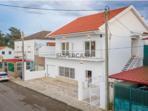 Moradia Isolada T3 em Quinta do Conde, Sesimbra