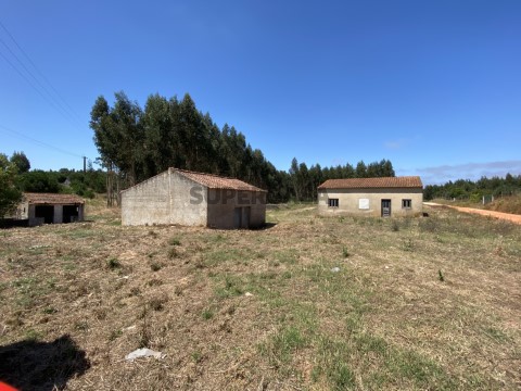 Casais Larana, Ramalhal - Terreno
