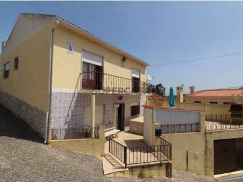 House T4