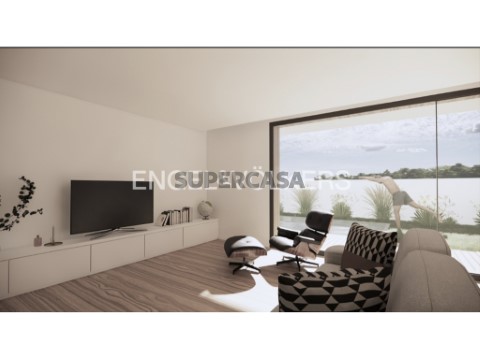 Terreno com Projeto Aprovado em Santo António dos Cavaleiros