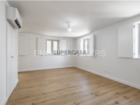 T2 com Remodelação de Excelência em Campo de Ourique