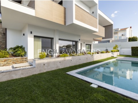Luxuosa Moradia T4 na Sobreda