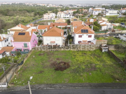Terreno para construção na Charneca da Caparica