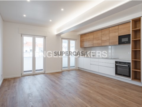 Apartamento T2+1 Totalmente Remodelado na Amadora
