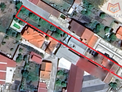 Predio Propriedade Total c 4 apartamentos T3 0_