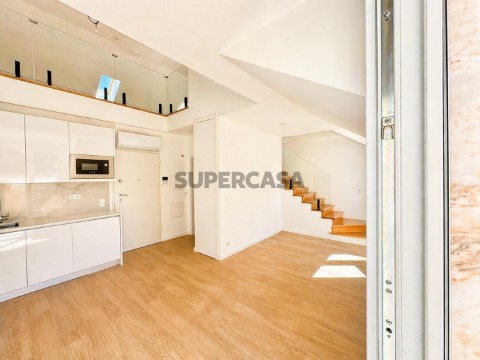 Apartamento T1 na Rua dos Anjos, Arroios