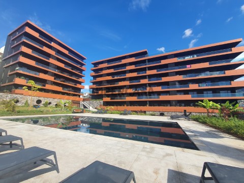Apartamento T2 em Caminho das Virtudes, São Martinho