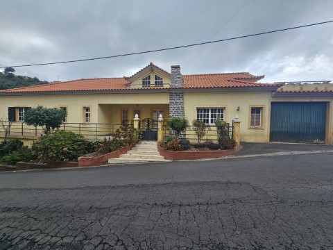 Freistehendes Haus 3 Zimmer+1 auf Estrada do Livramento - Levada Poiso, Canhas