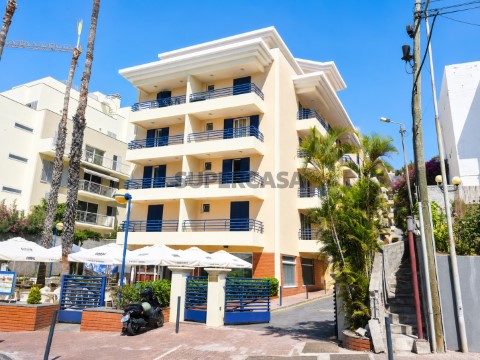 Apartamento T1 na Rua da Casa Branca, São Martinho